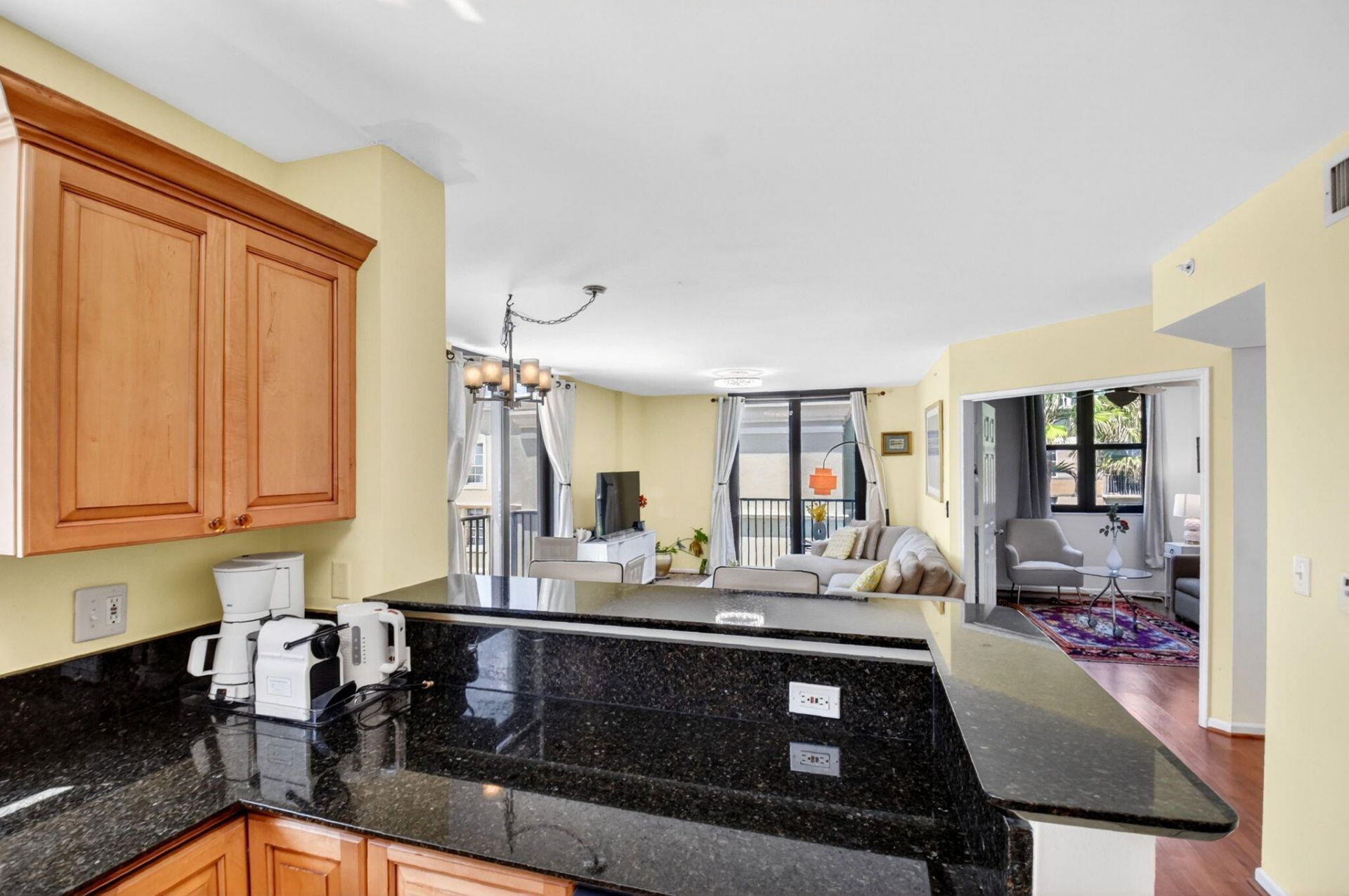 651 Okeechobee Boulevard, Unit 402, West Palm Beach, FL 33401 Photo