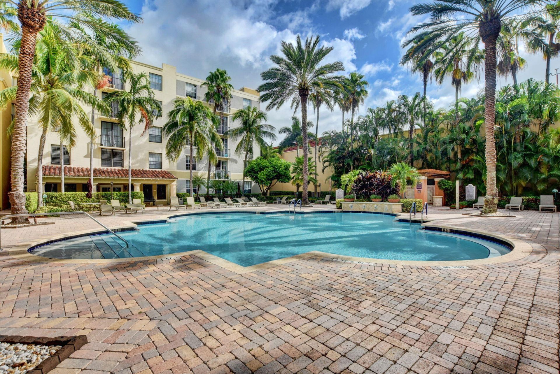 651 Okeechobee Boulevard, Unit 402, West Palm Beach, FL 33401 Photo