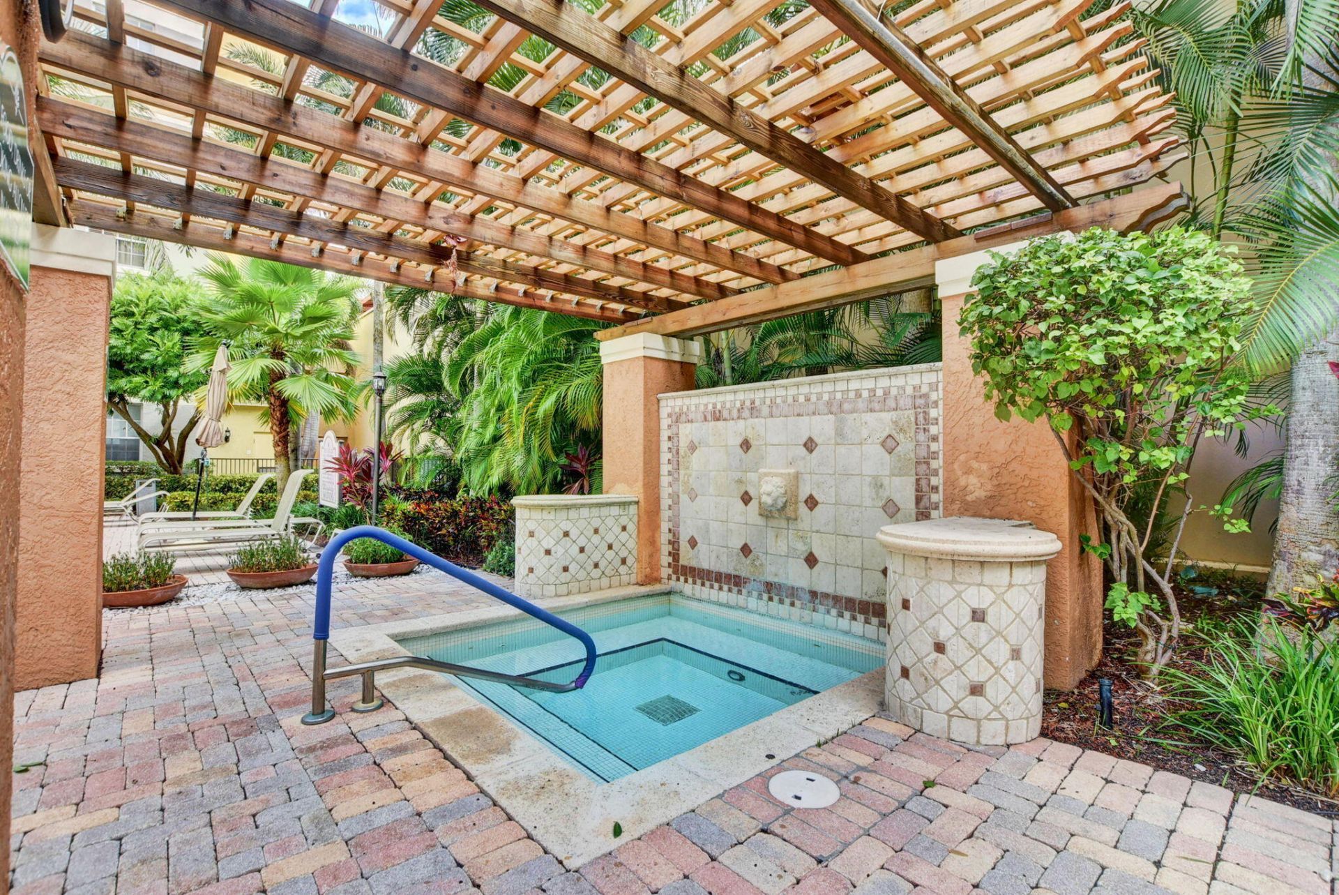 651 Okeechobee Boulevard, Unit 402, West Palm Beach, FL 33401 Photo