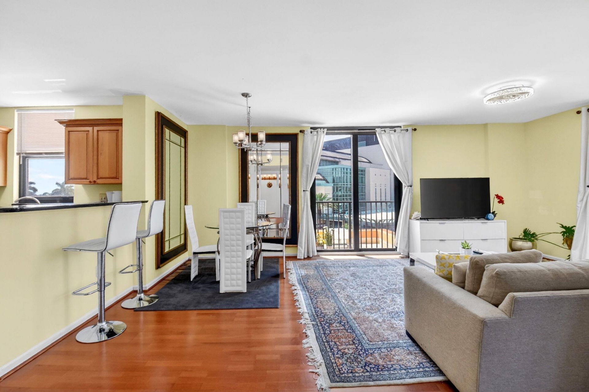 651 Okeechobee Boulevard, Unit 402, West Palm Beach, FL 33401 Photo