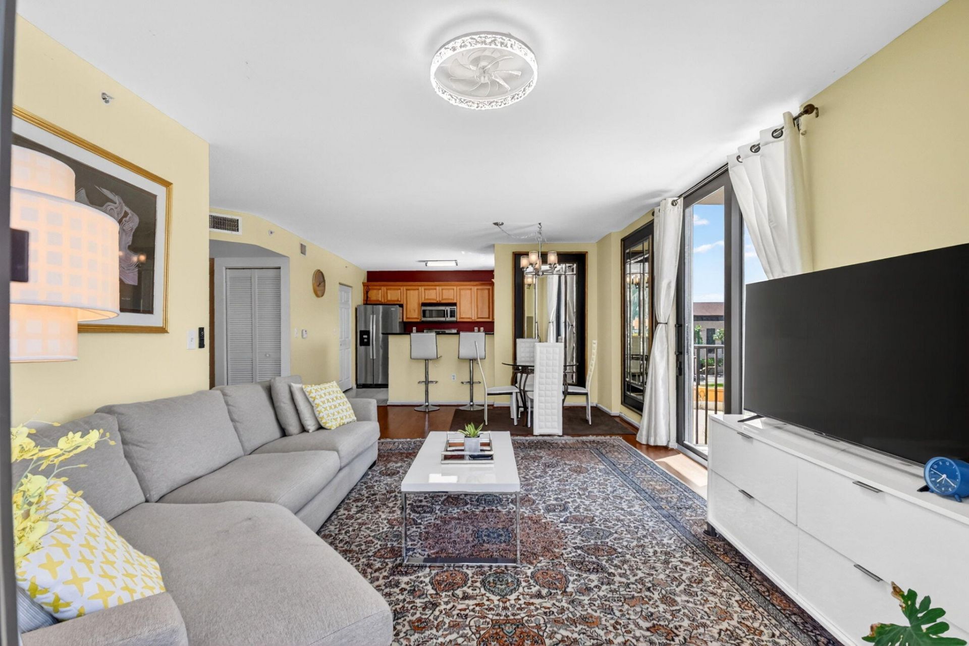 651 Okeechobee Boulevard, Unit 402, West Palm Beach, FL 33401 Photo