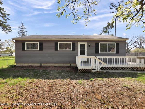 116 N Center Street, Eaton Rapids, MI 48827