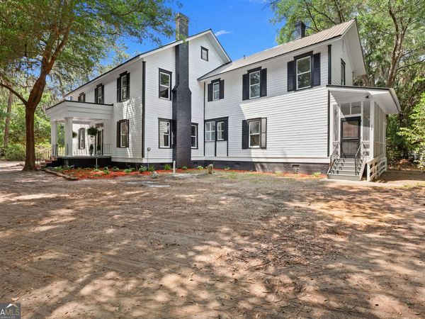 674 Dunlevie Road, Allenhurst, GA 31301