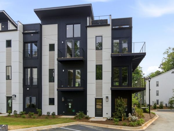 1194 Penny Lane, Atlanta, GA 30329