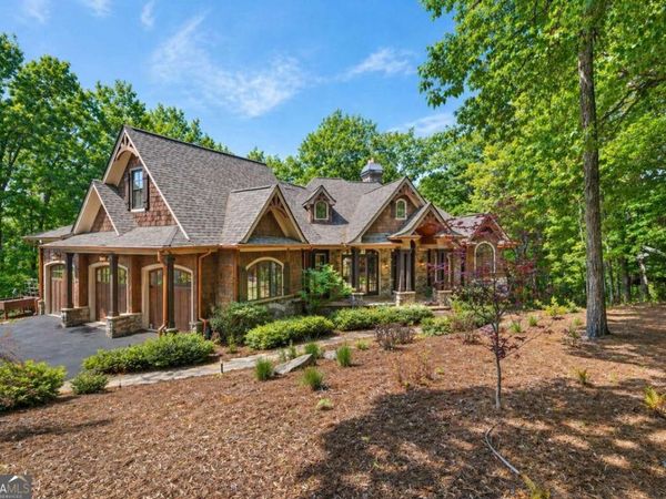 160 Bluestern Drive SE, Big Canoe, GA 30143