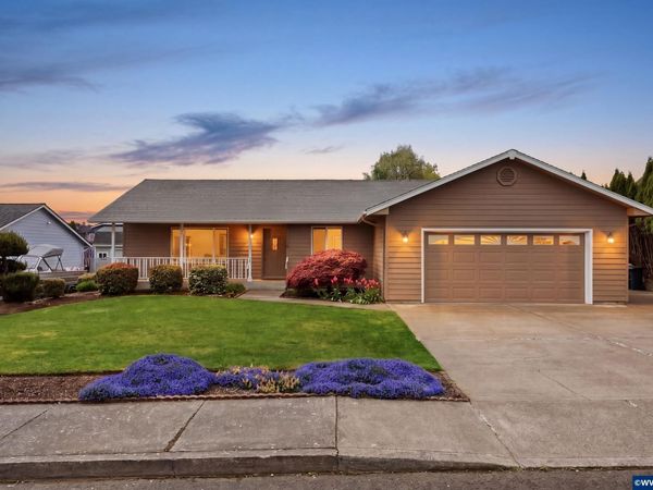 277 NE Holiday Av, Dallas, OR 97338