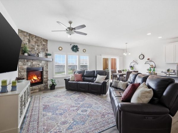 N67W25333 Breckenridge COURT, Sussex, WI 53089