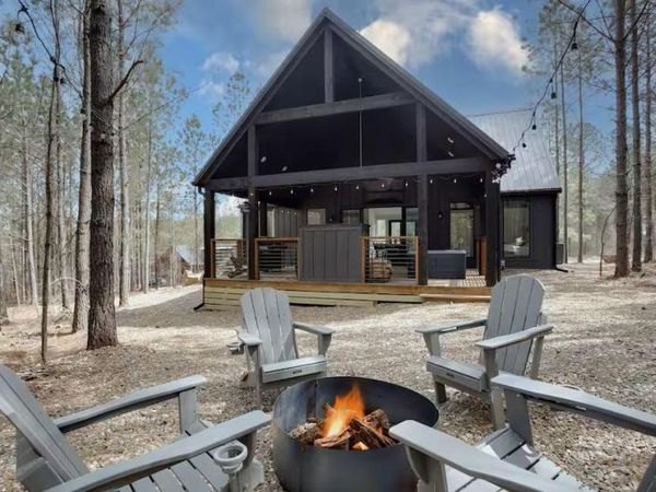 1115 Sugarberry Trail, Broken Bow, OK 74728