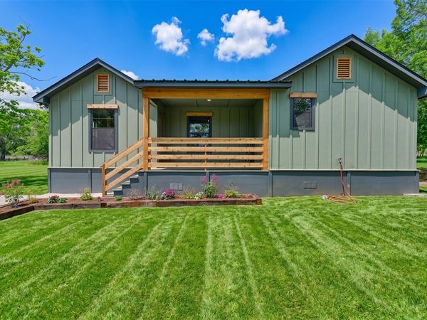 700 Rice ST, Rockdale, TX 76567