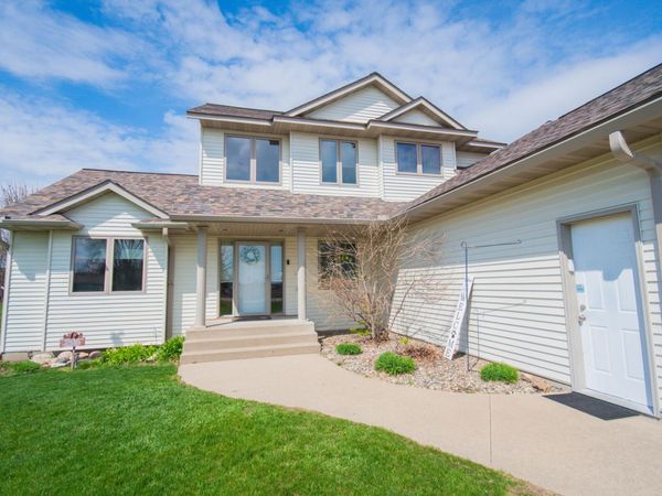 721 3rd Avenue NW, Melrose, MN 56352