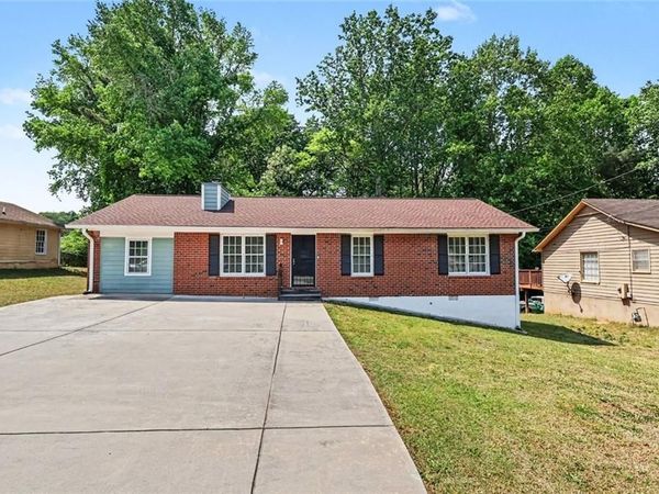 2382 Old Rex Morrow Road , Ellenwood, GA 30294