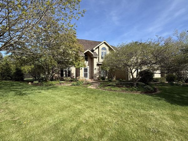 St. Charles, IL 60175