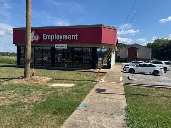 2517 W Martin Luther King Jr Boulevard, Fayetteville, AR 72704
