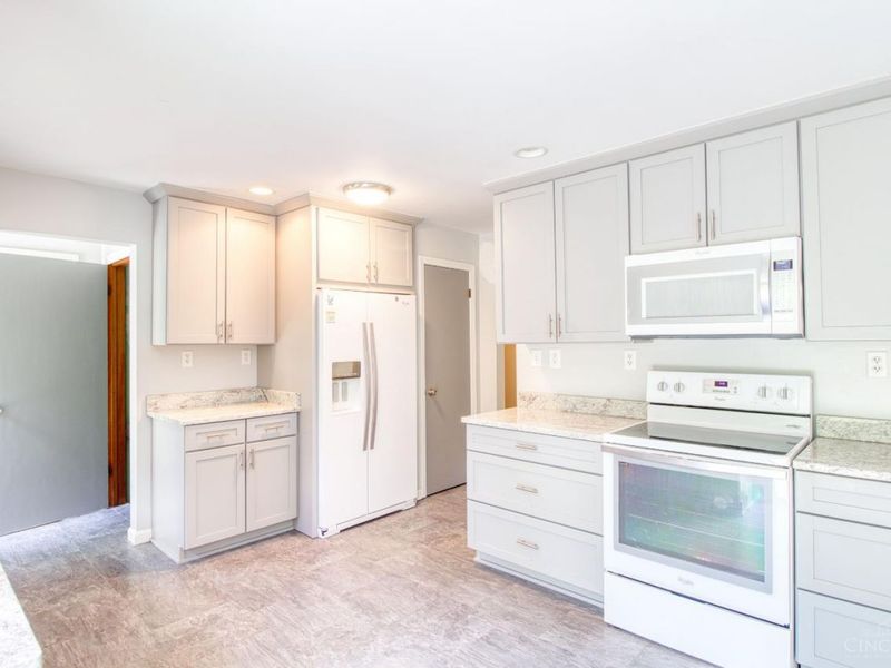 29 E Ninth Street, Manchester, OH 45144 Photo 7