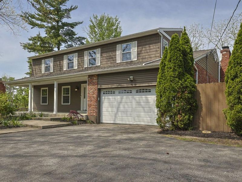 10023 Windzag Lane, Cincinnati, OH 45242 Photo 2