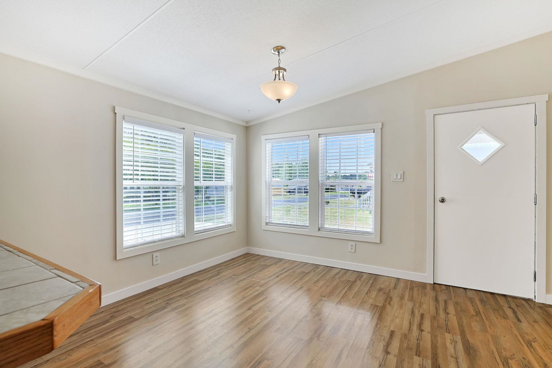 1032 Palm Dr. Photo 11