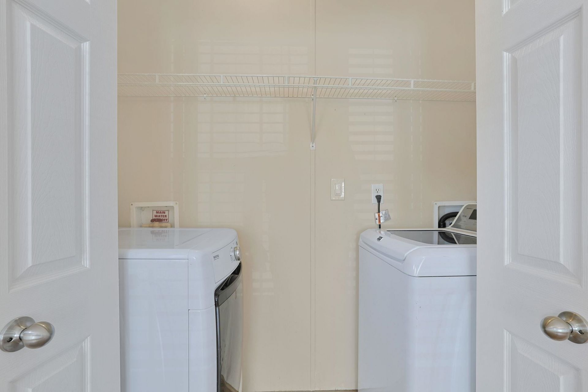 1032 Palm Dr. Photo 25
