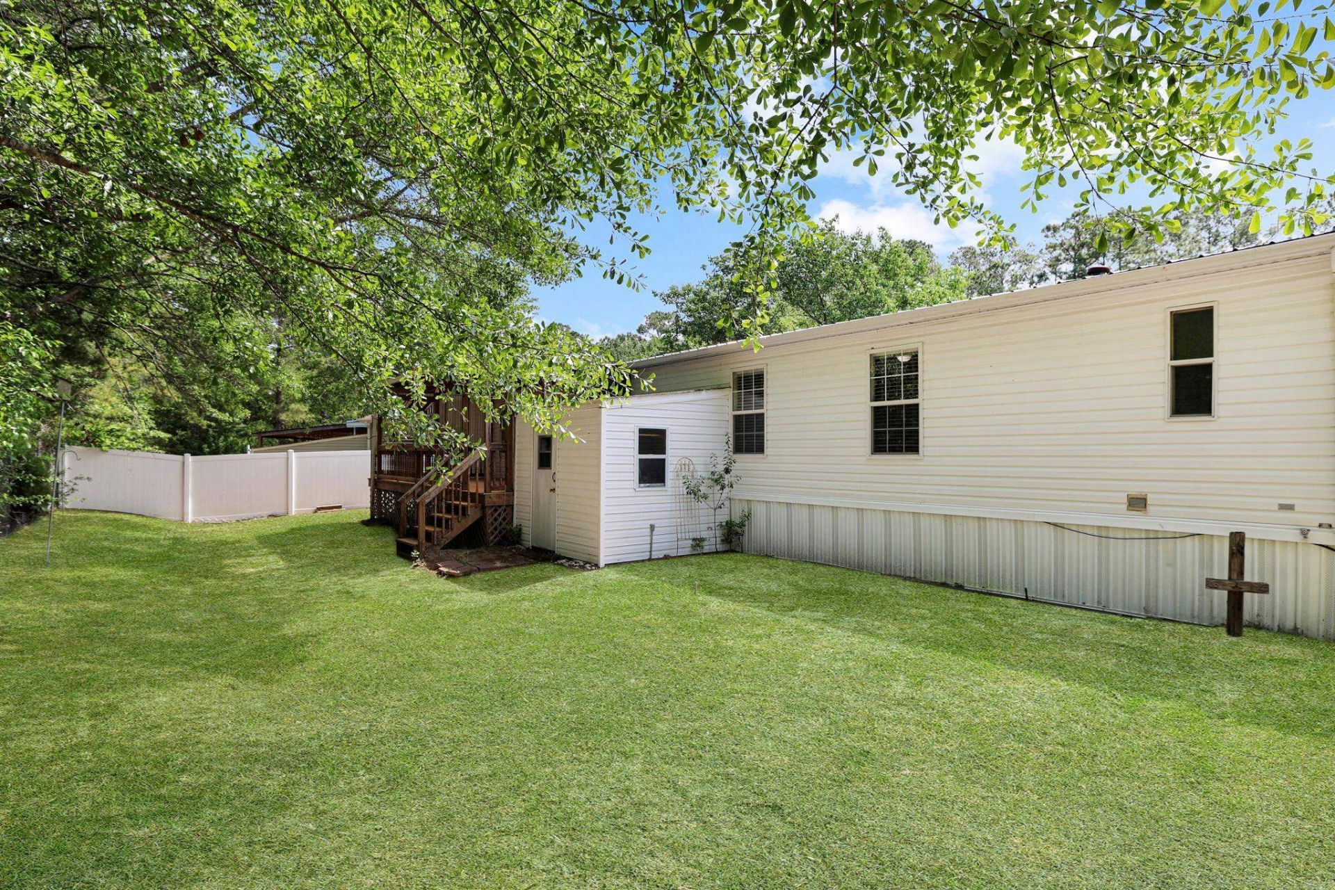 1032 Palm Dr. Photo 32