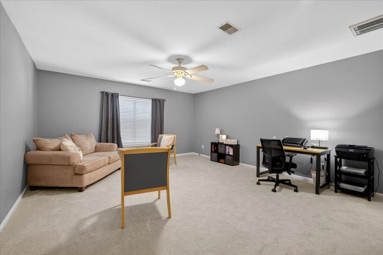 533 Pointe Of Oaks Road Photo 33