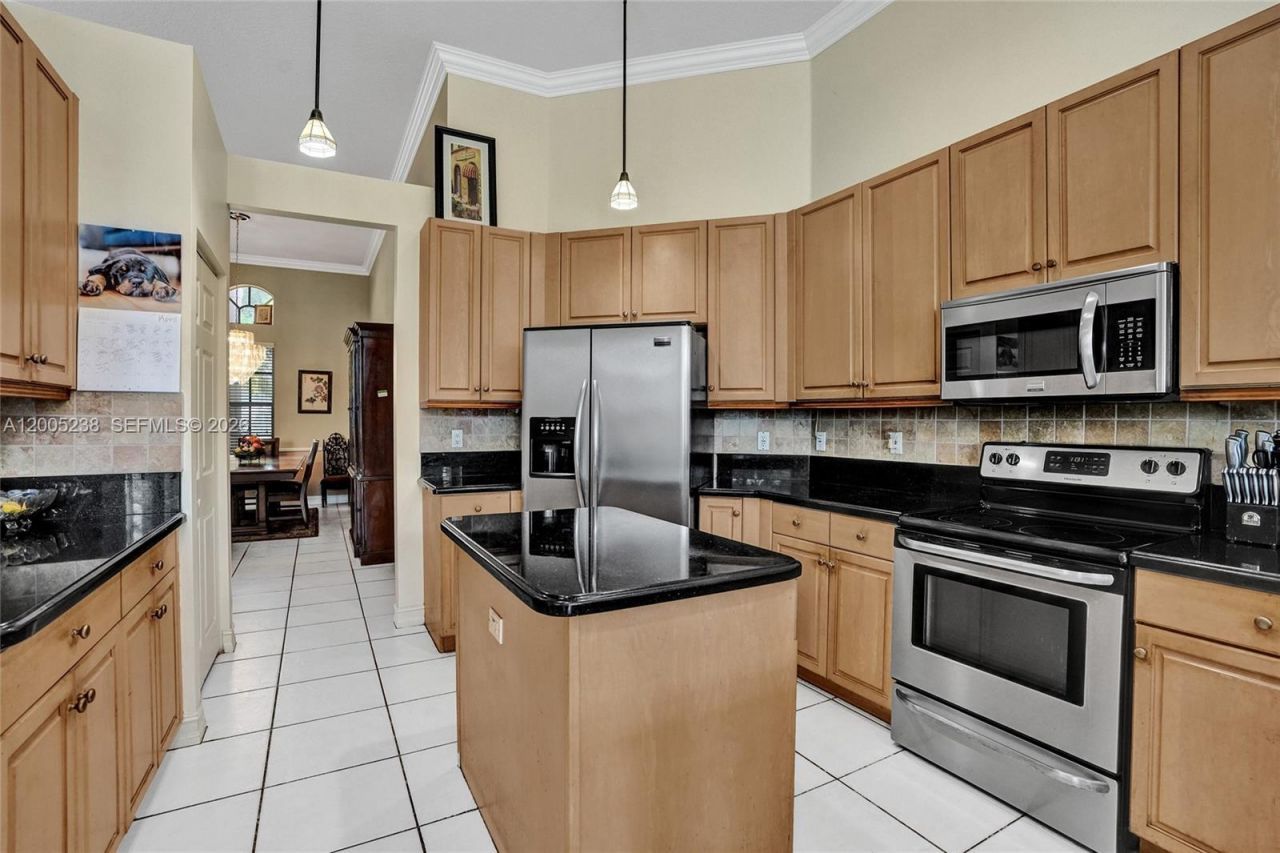 4921 NW 112th Dr , Coral Springs, FL 33076 Photo