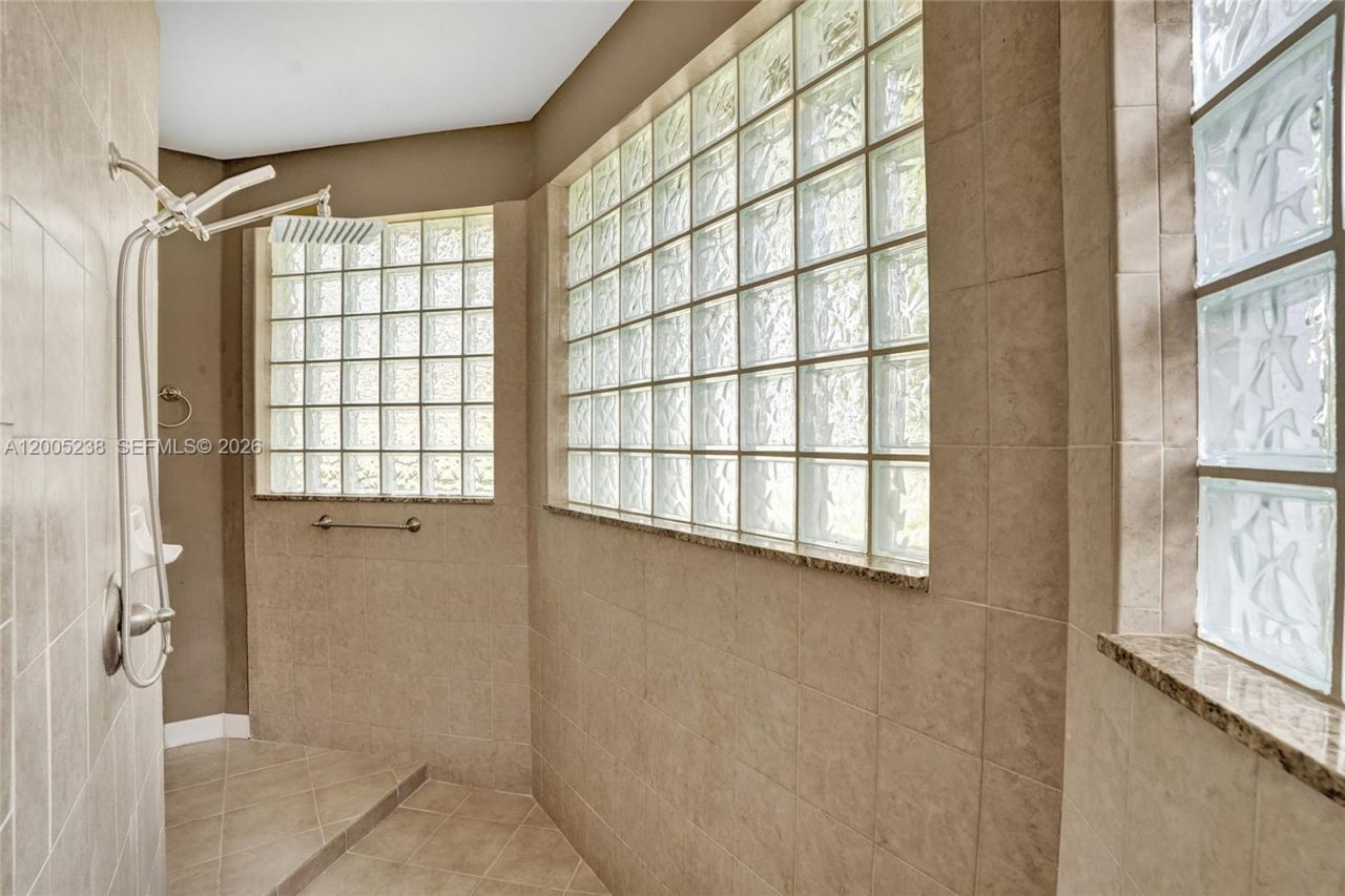 4921 NW 112th Dr , Coral Springs, FL 33076 Photo