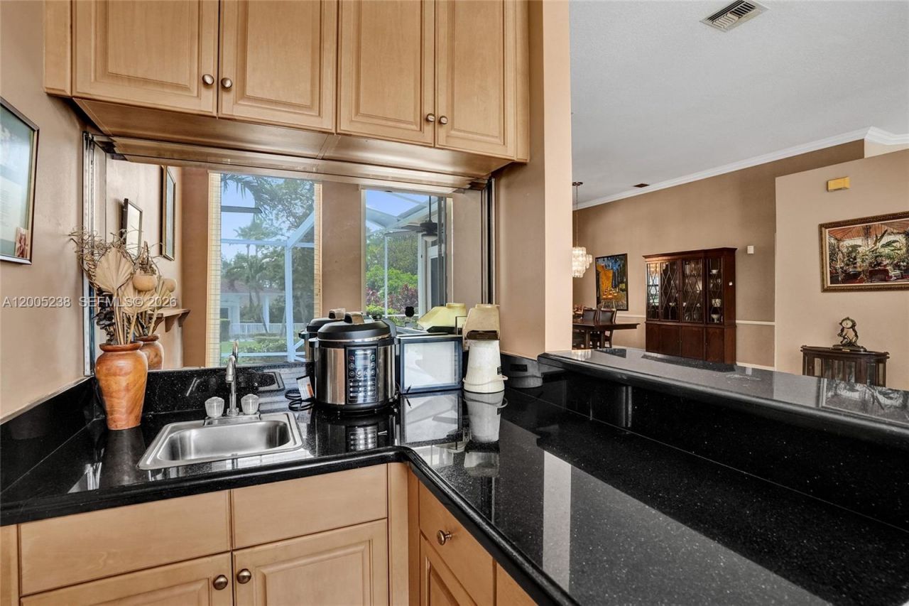 4921 NW 112th Dr , Coral Springs, FL 33076 Photo