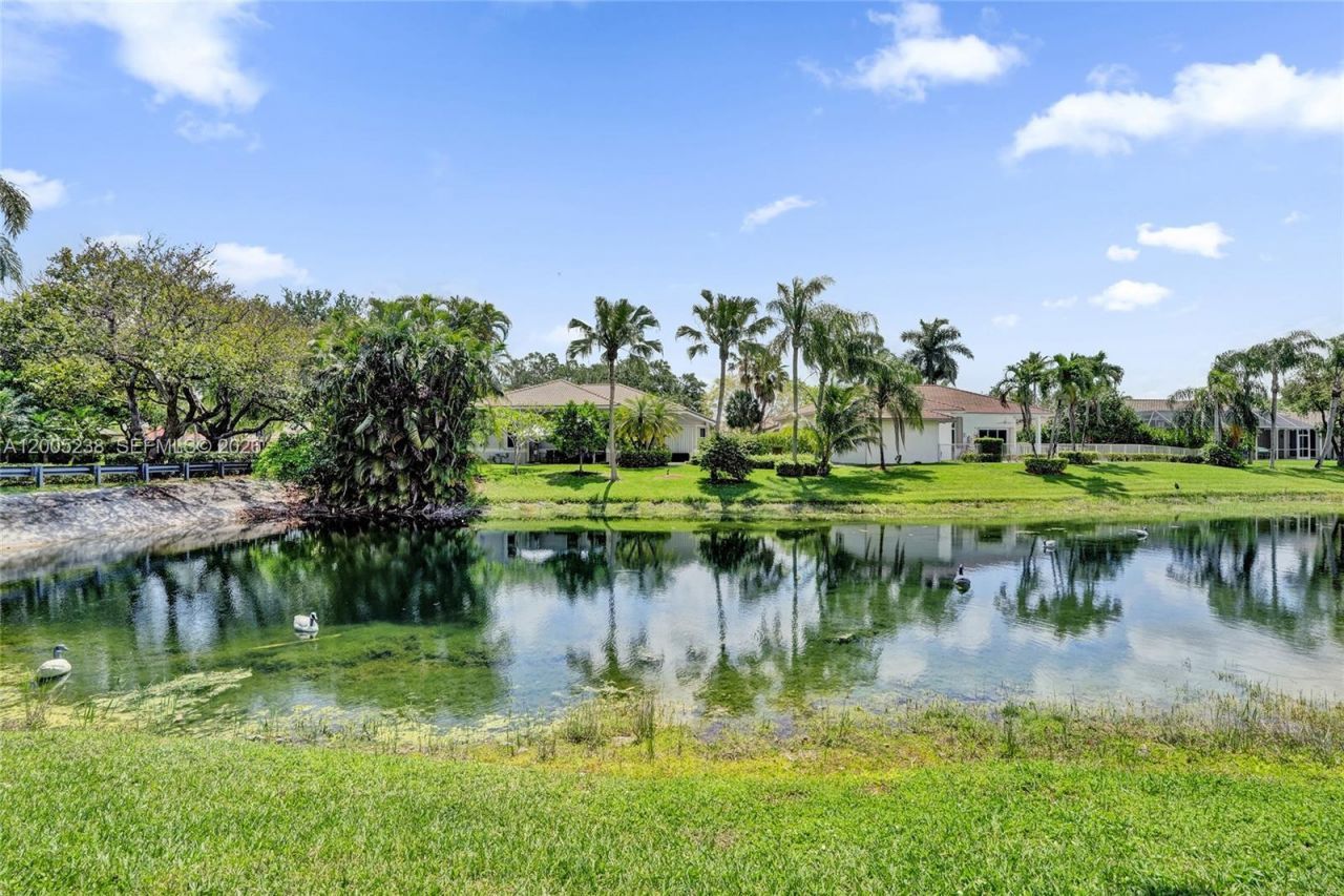 4921 NW 112th Dr , Coral Springs, FL 33076 Photo