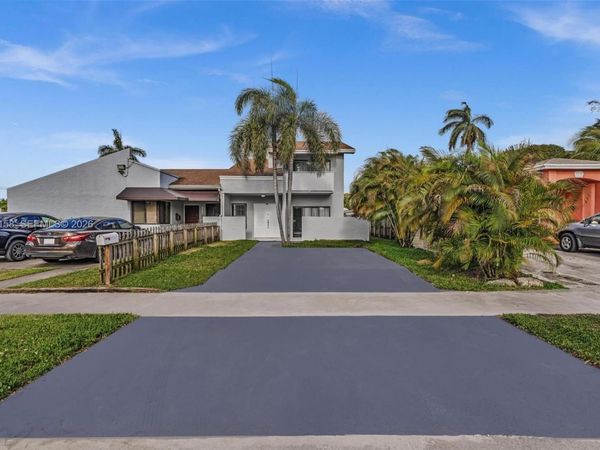 14212 NE 4th Ave , Miami, FL 33161