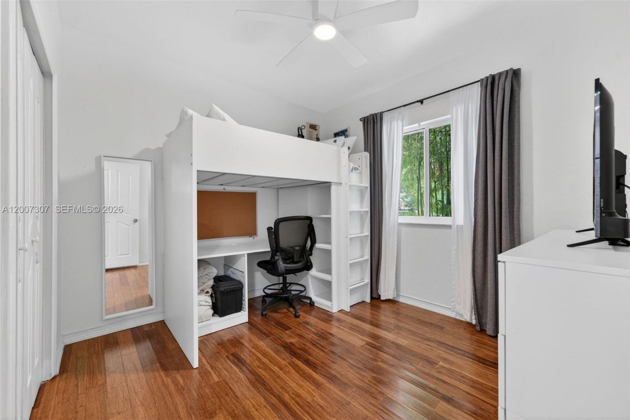 12310 SW 216th St , Miami, FL 33170 Photo