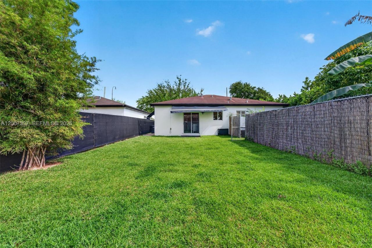 12310 SW 216th St , Miami, FL 33170 Photo