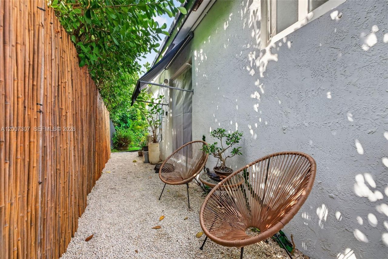 12310 SW 216th St , Miami, FL 33170 Photo