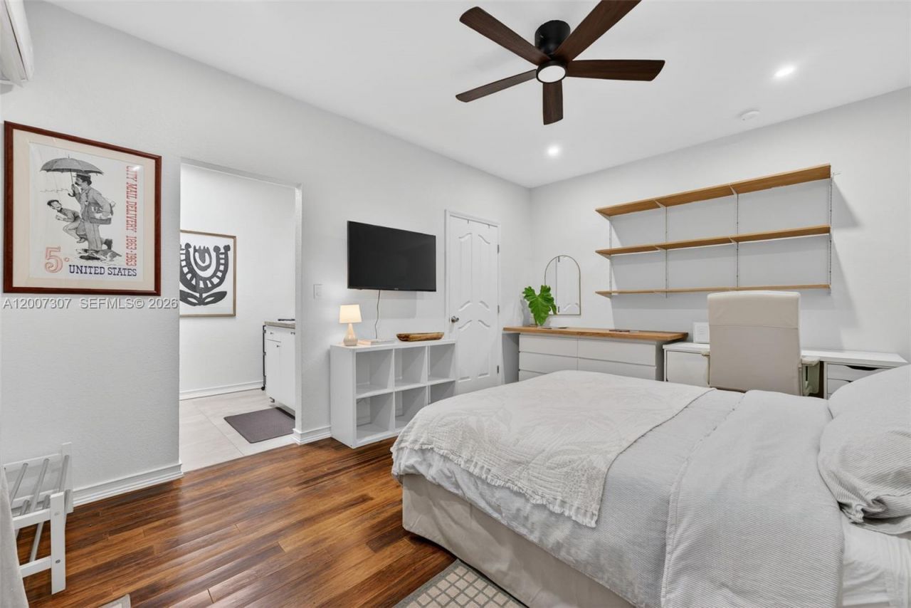 12310 SW 216th St , Miami, FL 33170 Photo