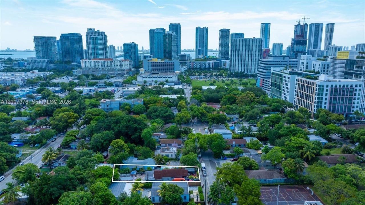 145 NW 31st St , Miami, FL 33127 Photo
