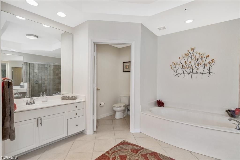 2264 Ashton Oaks Ln, Unit O-4-102, Naples, FL 34109 Photo