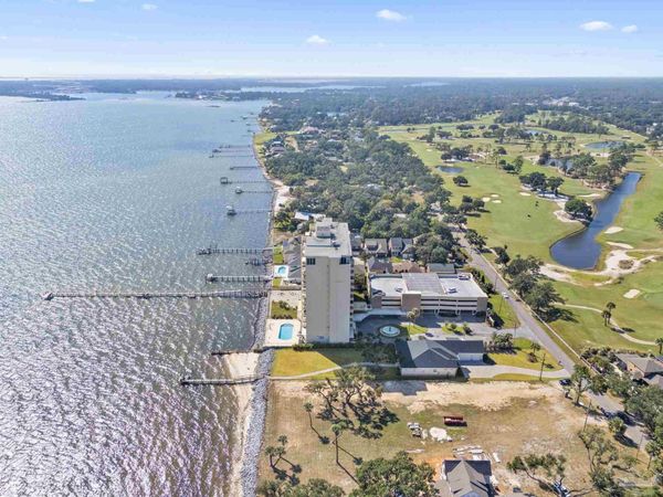825 Bayshore Dr, Unit 608, Pensacola, FL 32507