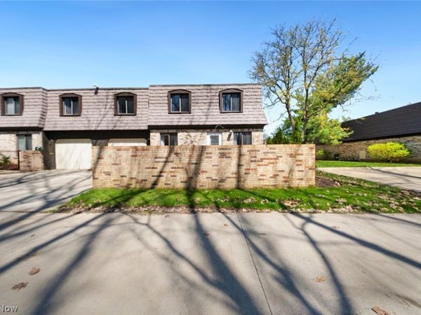 723 Tollis Parkway , Broadview Heights, OH 44147