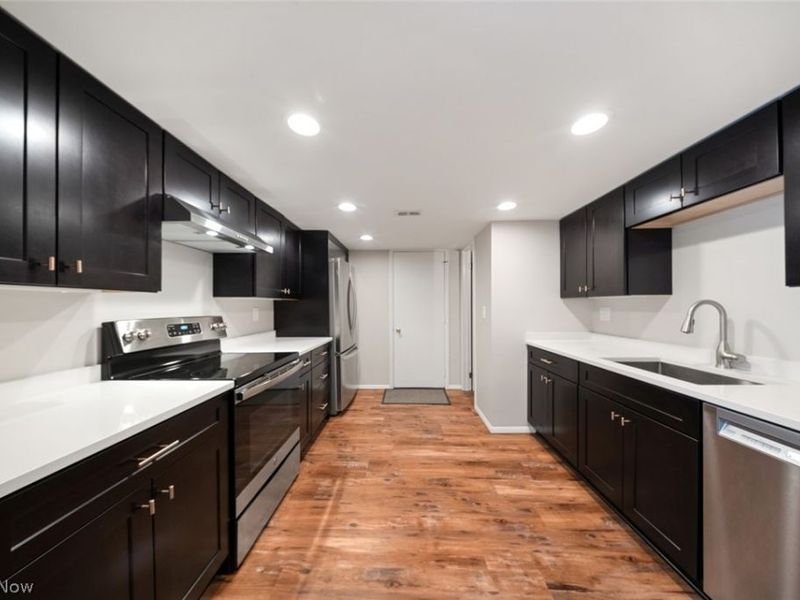 723 Tollis Parkway, Broadview Heights, OH 44147 Photo 16