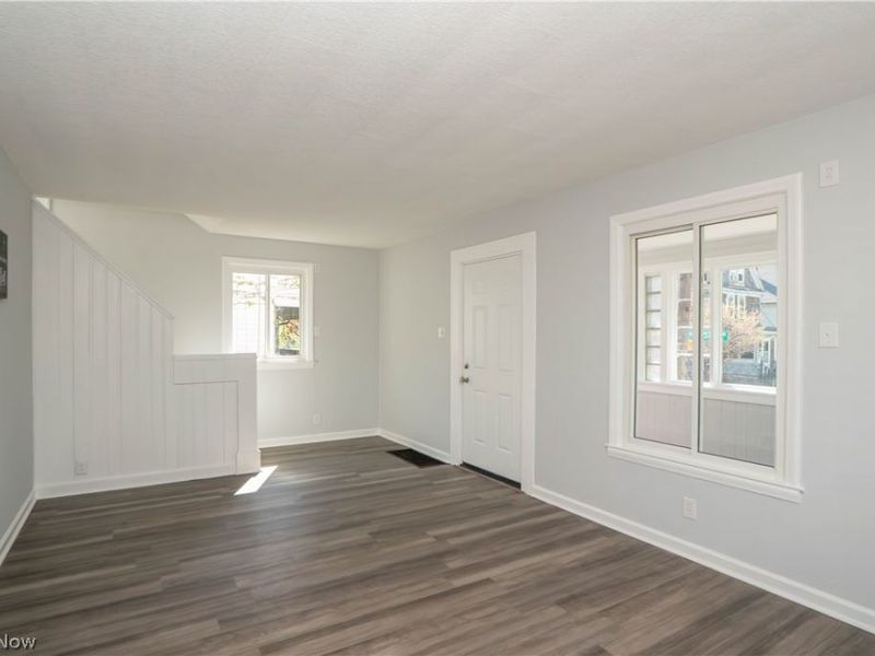 1037 Harpster Avenue, Akron, OH 44314 Photo 7