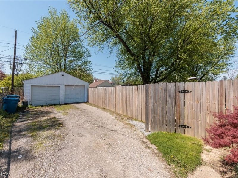 838 Warwick Drive, Sheffield Lake, OH 44054 Photo 36