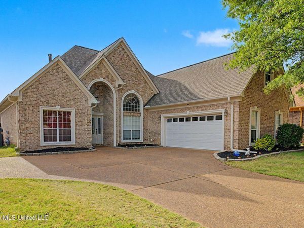 3473 E Enclave Drive, Southaven, MS 38672