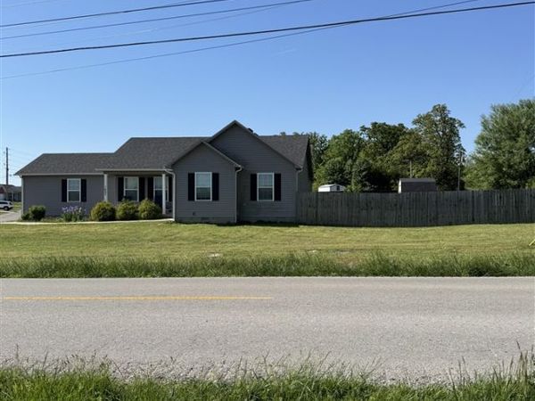 1697 Mt Olivet Road , Bowling Green, KY 42101