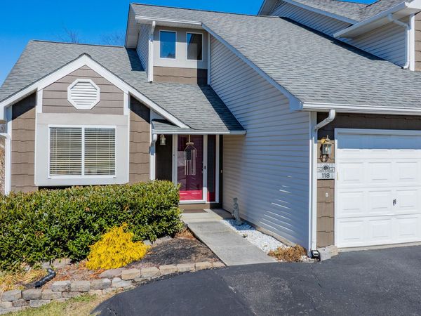118 Timberbrook Drive, Bristol, VA 24201
