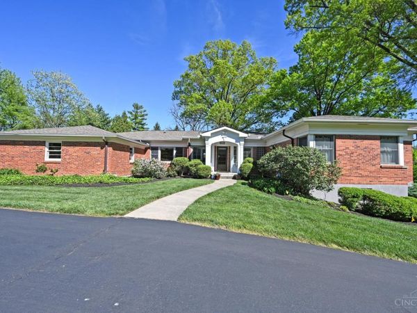 2516 Fairhill Drive, Cincinnati, OH 45239