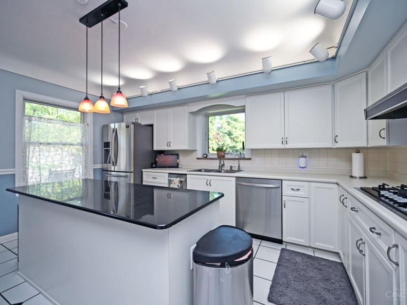 2516 Fairhill Drive, Cincinnati, OH 45239 Photo 21