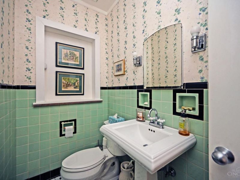 2516 Fairhill Drive, Cincinnati, OH 45239 Photo 26