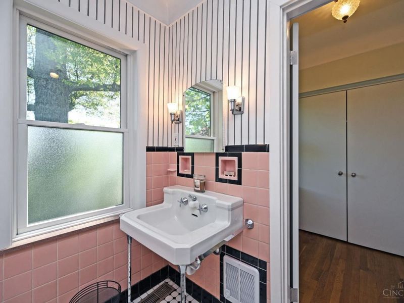 2516 Fairhill Drive, Cincinnati, OH 45239 Photo 40