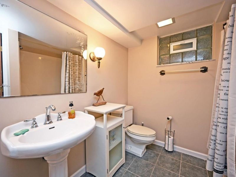 2516 Fairhill Drive, Cincinnati, OH 45239 Photo 54