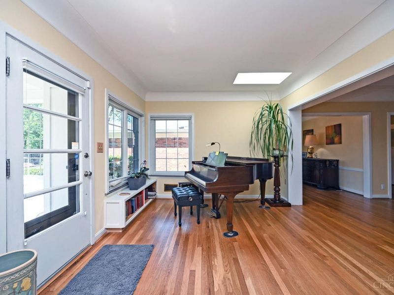 2516 Fairhill Drive, Cincinnati, OH 45239 Photo 6