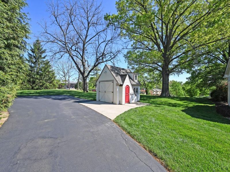 2516 Fairhill Drive, Cincinnati, OH 45239 Photo 62