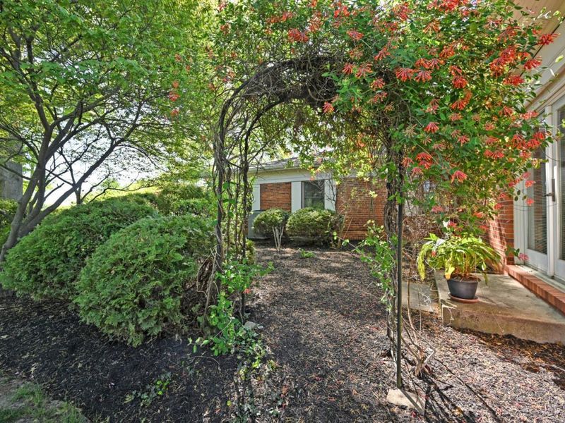 2516 Fairhill Drive, Cincinnati, OH 45239 Photo 71